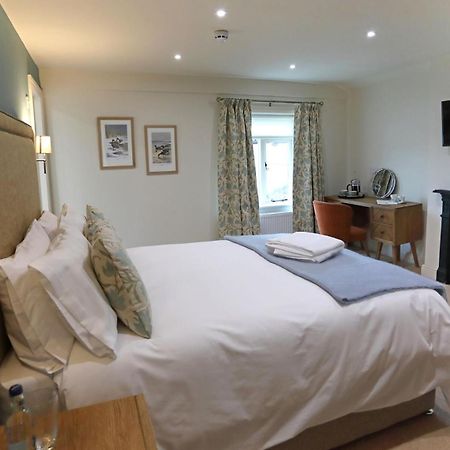 The Rising Sun Hotel Coltishall Room photo