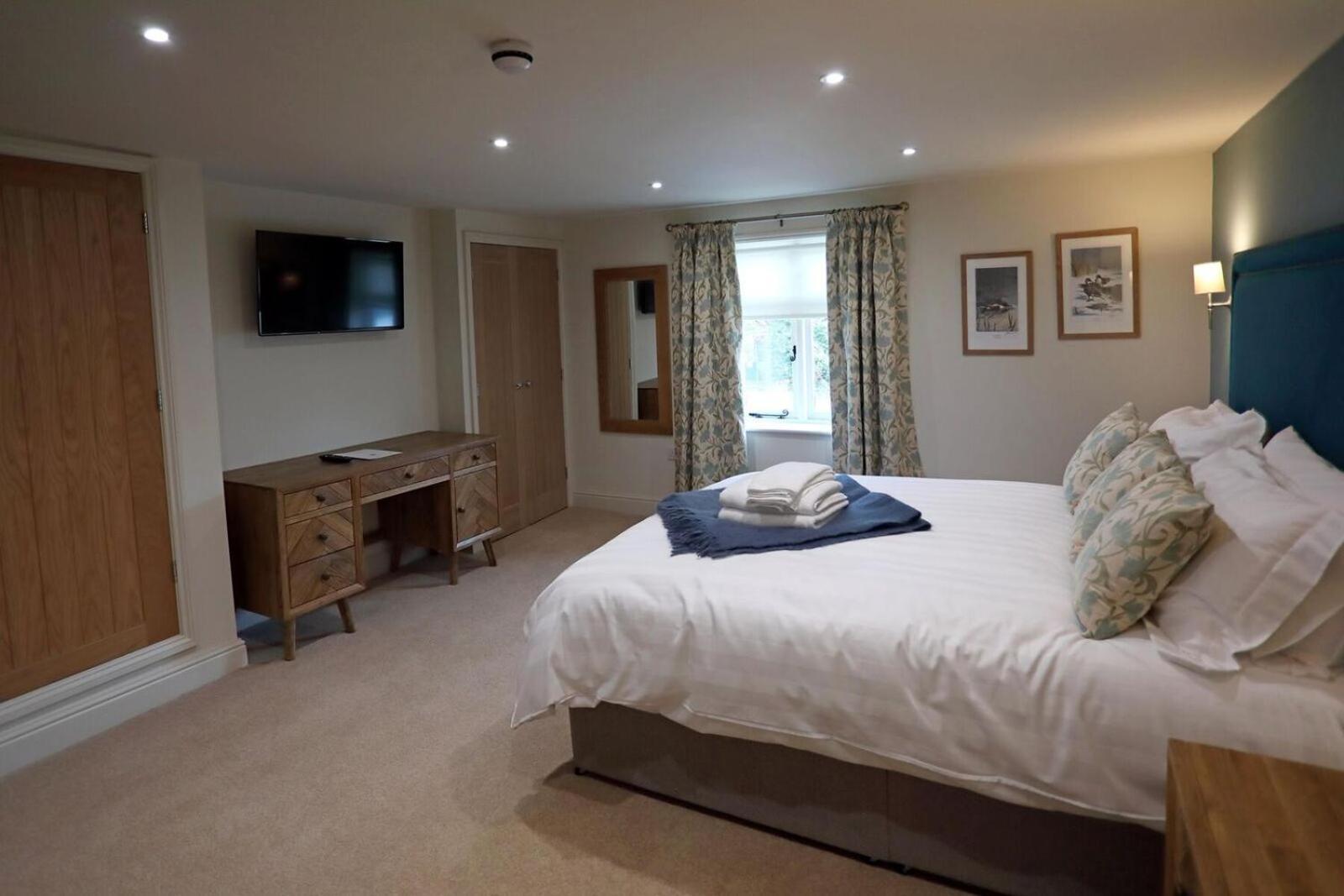 The Rising Sun Hotel Coltishall Room photo